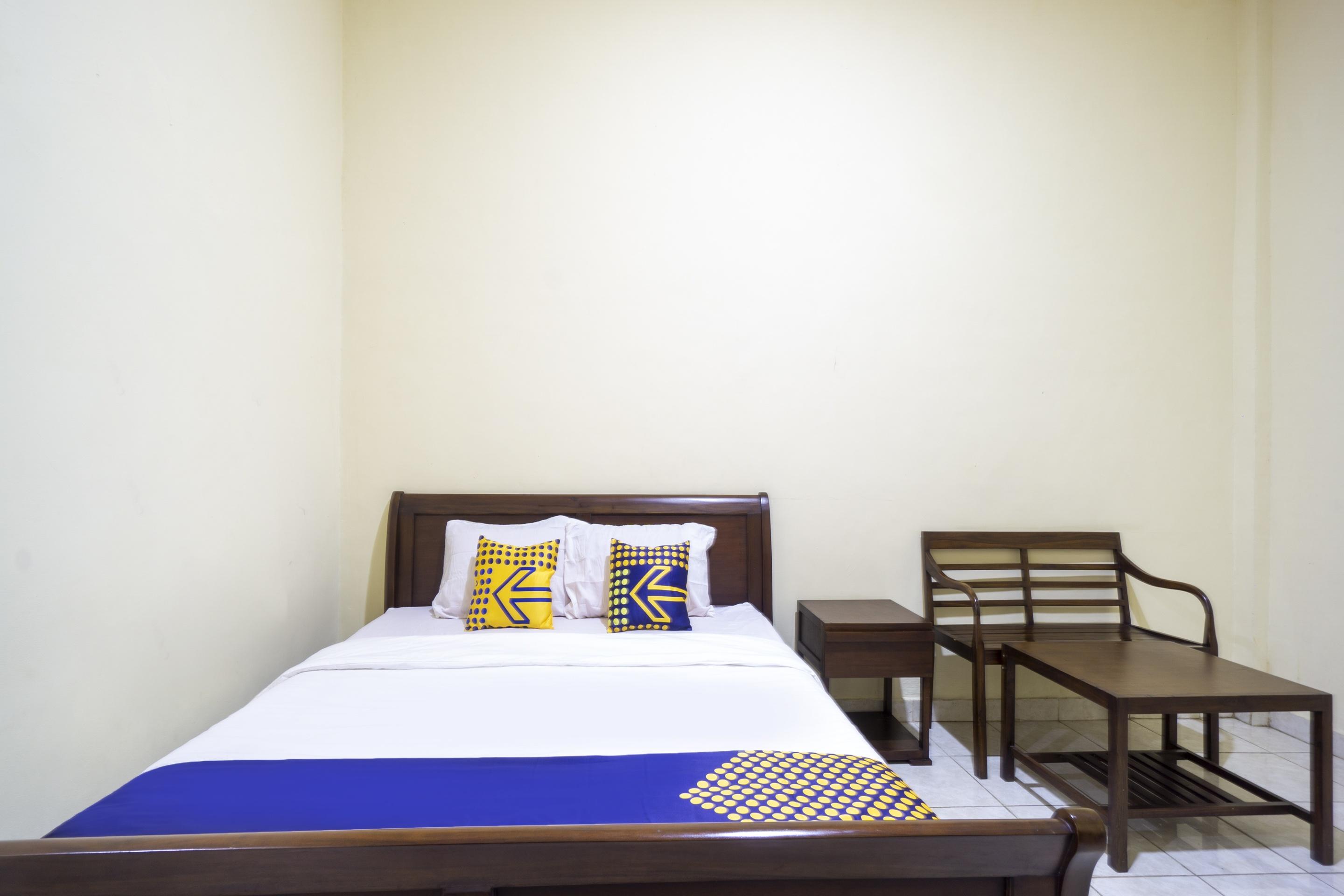 Super Oyo 3978 Hotel Danau Indah Bekasi Exterior foto